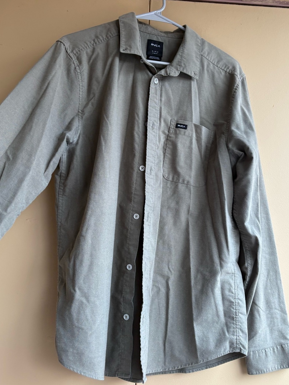 RVCA men’s long sleeve button shirt